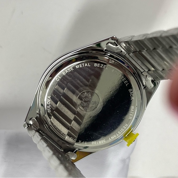 🕰BULOVA STAINLESS STEEL WATCH - Picture 6 of 9